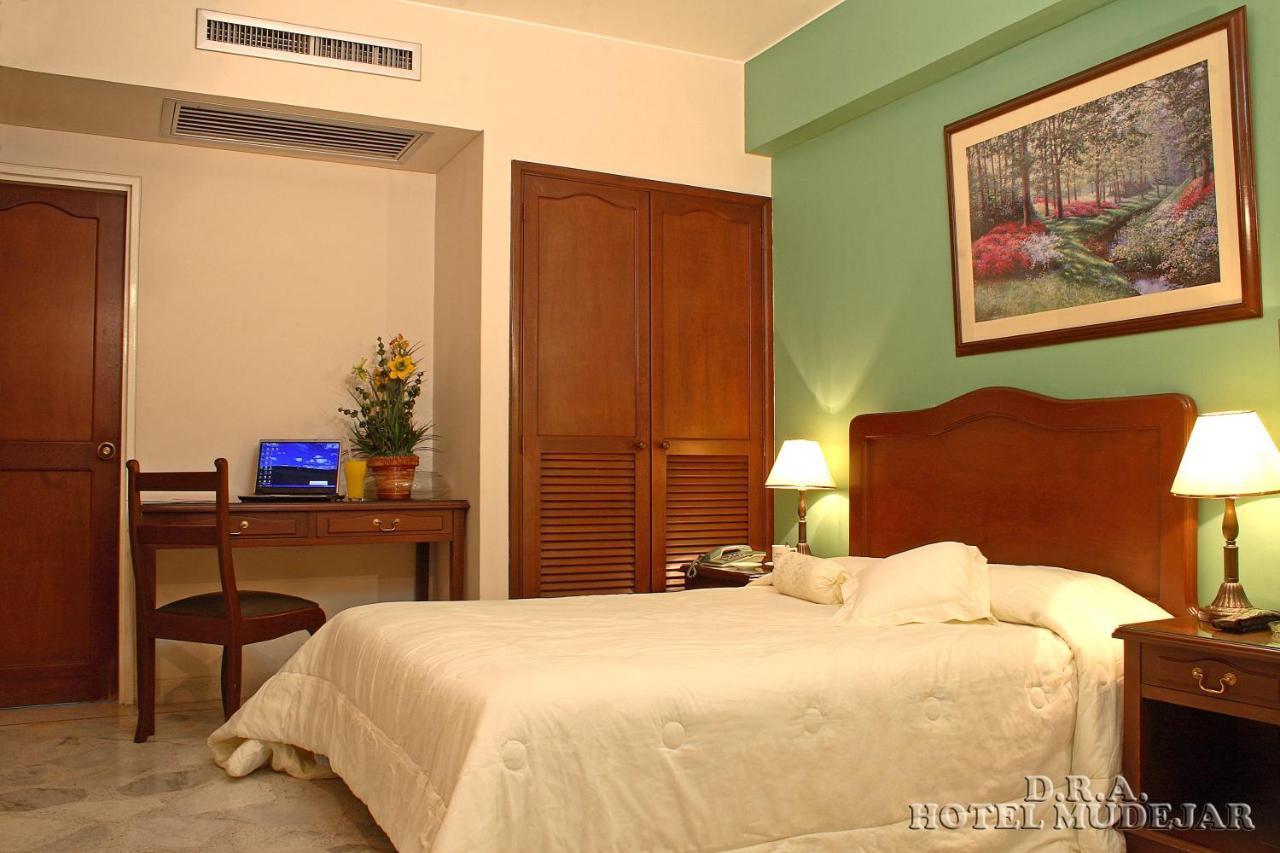 Hotel Mudejar Cali Luaran gambar
